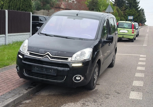 Citroen Berlingo cena 23500 przebieg: 173000, rok produkcji 2013 z Krzepice małe 232